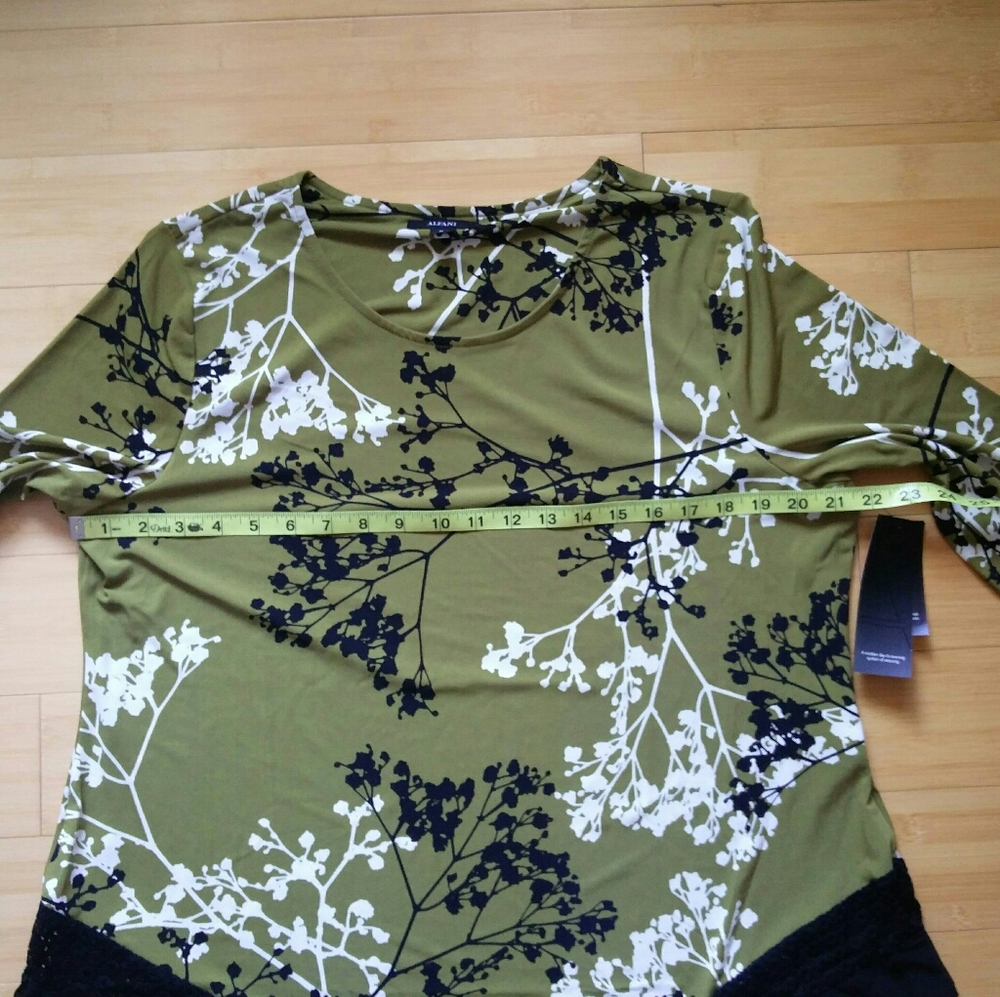 -NWT- Alfani Floral Pointed Crochet Hem Top XL - Picture 12 of 15